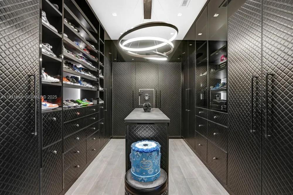 10203 Collins Ave #2801 Bal Harbour, FL 33154