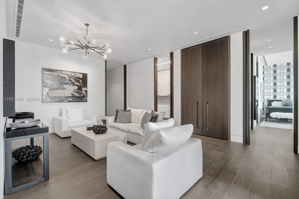 10203 Collins Ave #2801 Bal Harbour, FL 33154