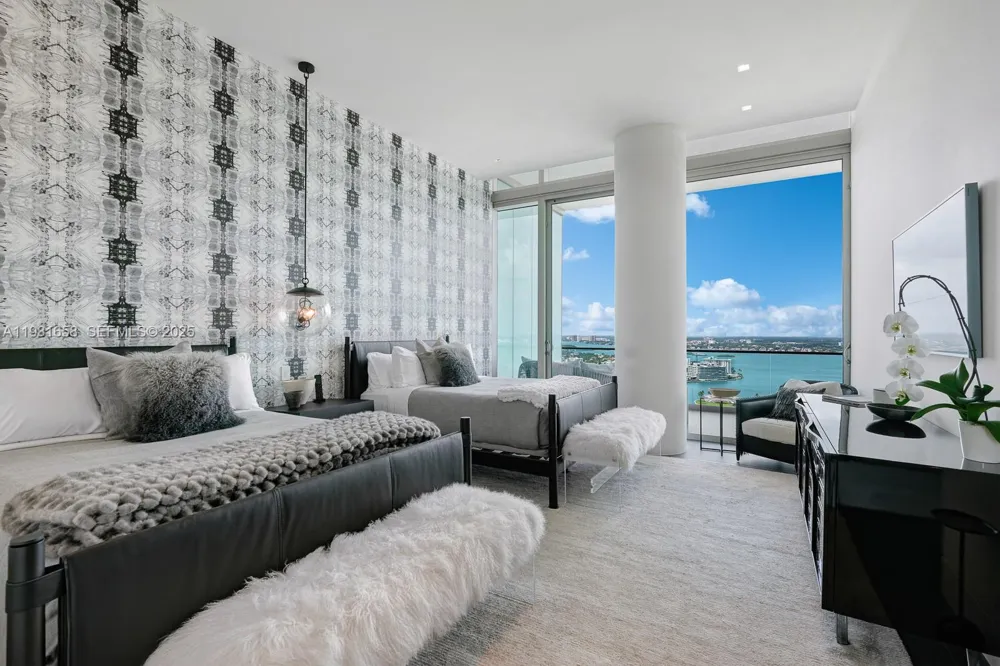 10203 Collins Ave #2801 Bal Harbour, FL 33154