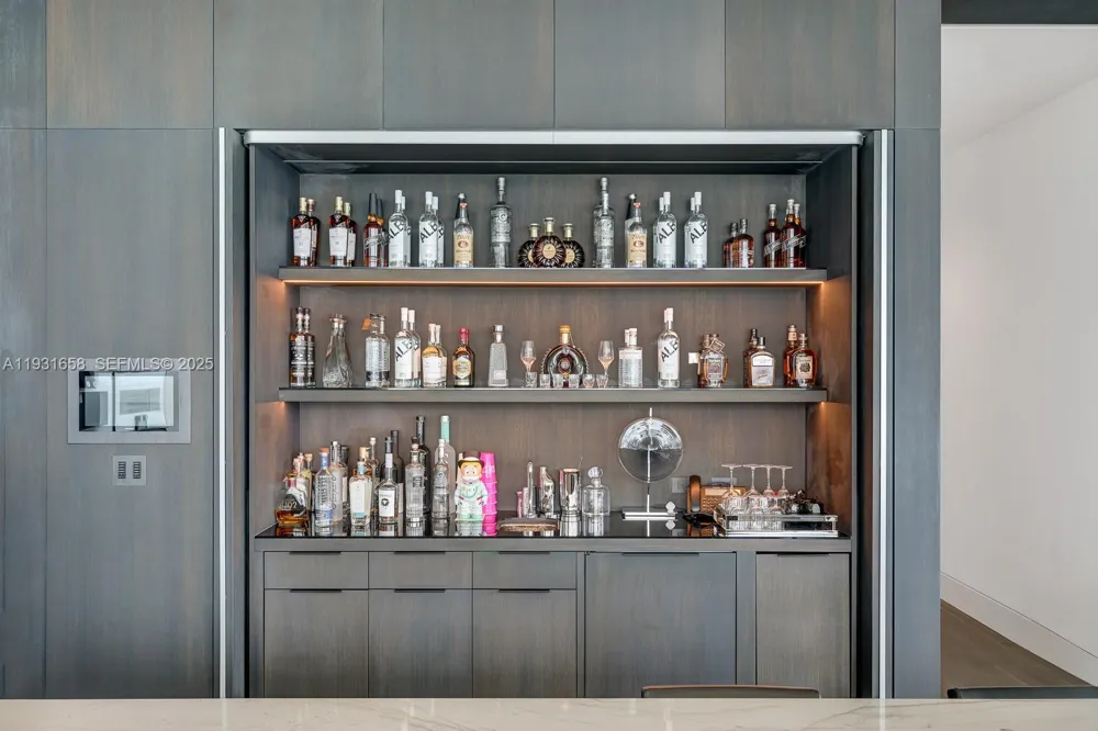 10203 Collins Ave #2801 Bal Harbour, FL 33154