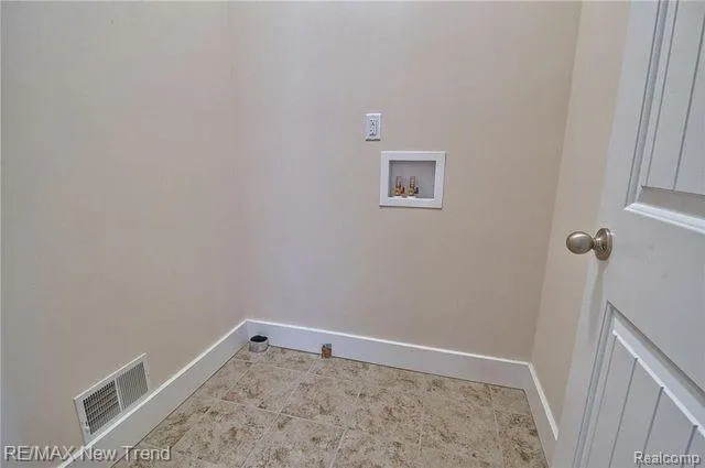 187 Summit View Trail Milford Village, MI 48381