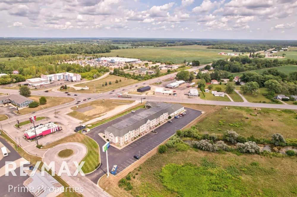 9560 Birch Run Road Birch Run Township, MI 48415