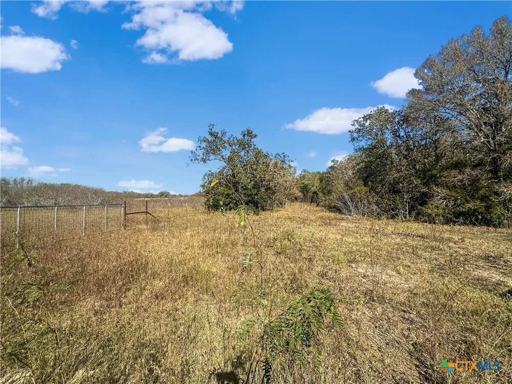 2845 Boehnke Road Flatonia, TX 78949