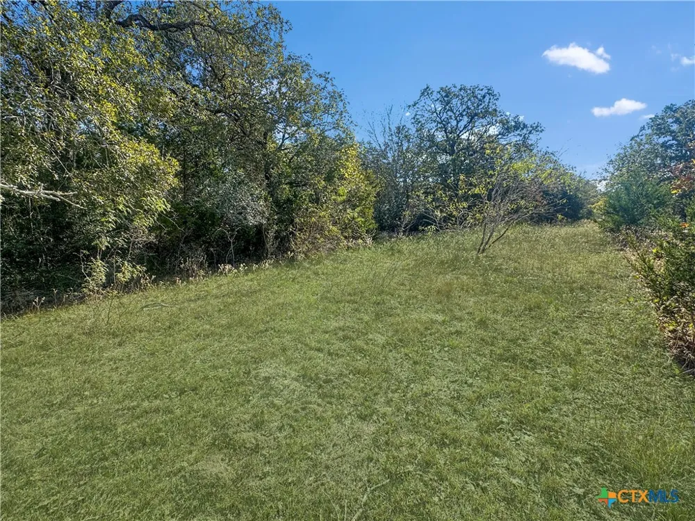 2845 Boehnke Road Flatonia, TX 78949