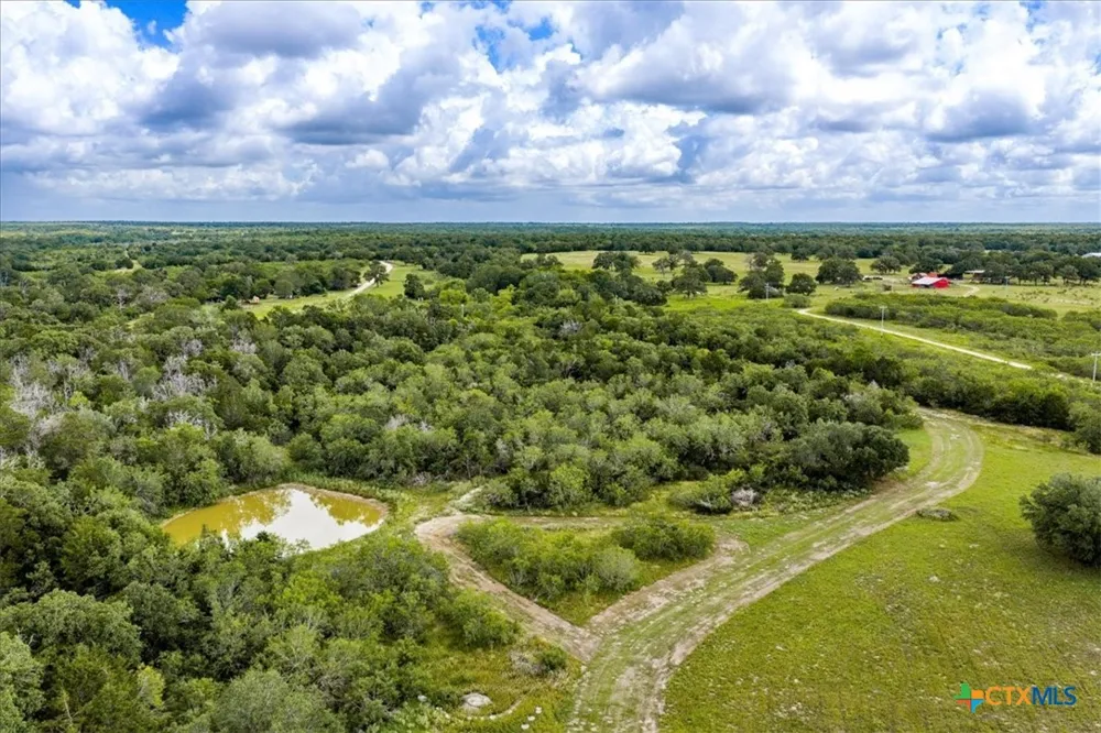 2845 Boehnke Road Flatonia, TX 78949