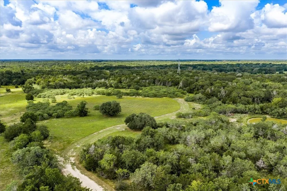 2845 Boehnke Road Flatonia, TX 78949