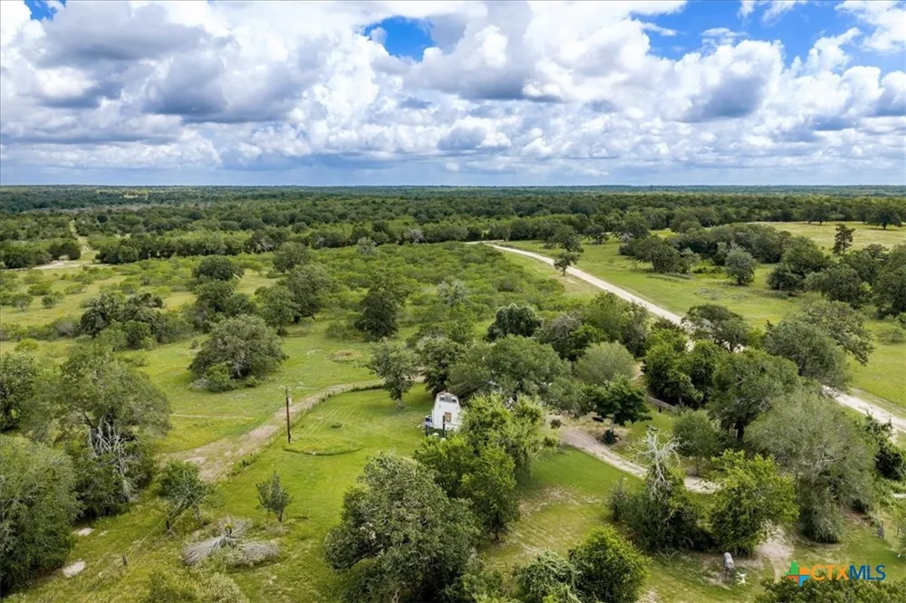 2845 Boehnke Road Flatonia, TX 78949