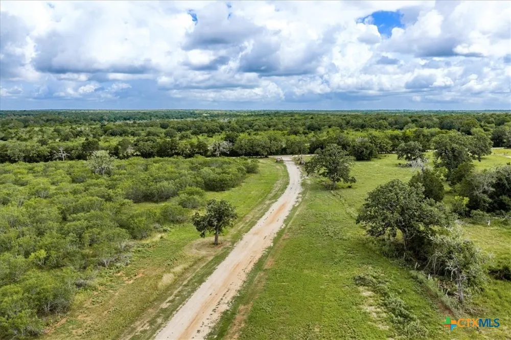 2845 Boehnke Road Flatonia, TX 78949