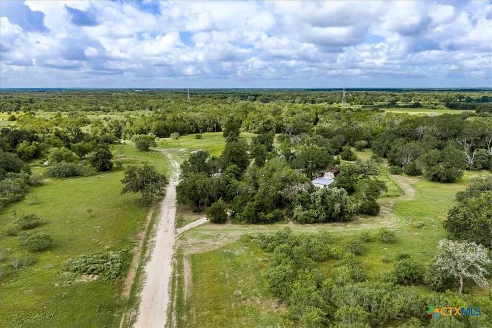 2845 Boehnke Road Flatonia, TX 78949