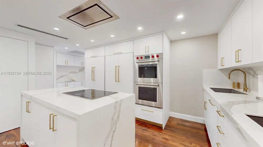 10155 Collins Ave #410 Bal Harbour, FL 33154