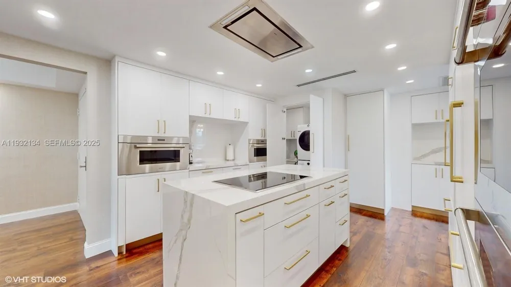 10155 Collins Ave #410 Bal Harbour, FL 33154