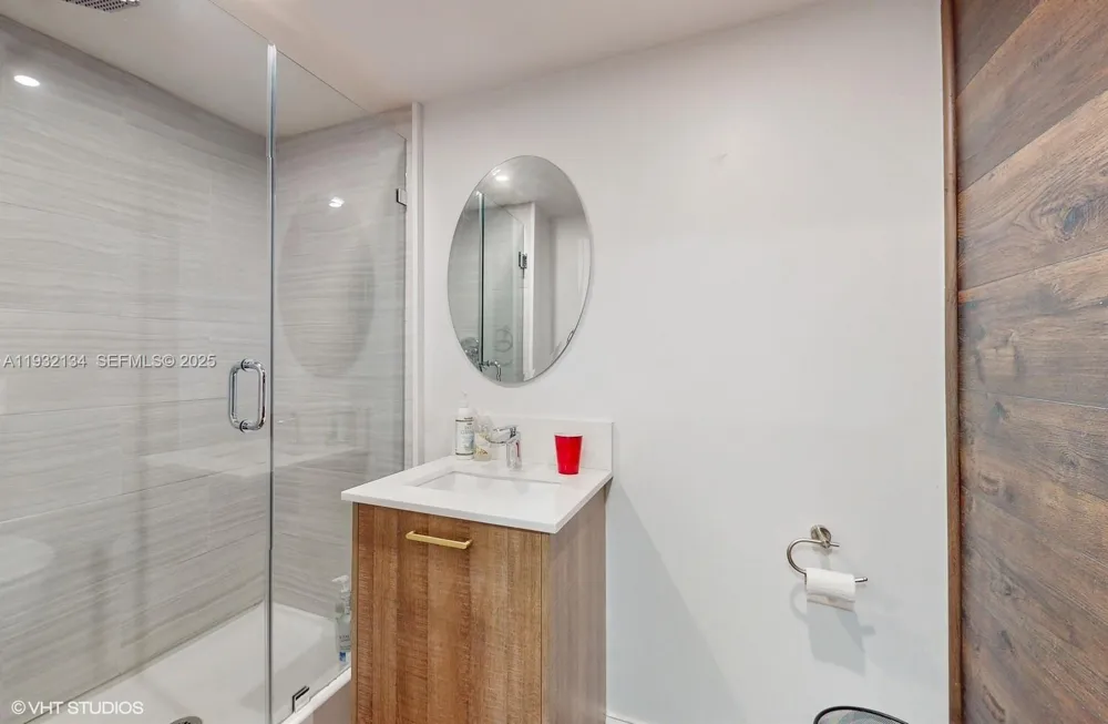 10155 Collins Ave #410 Bal Harbour, FL 33154