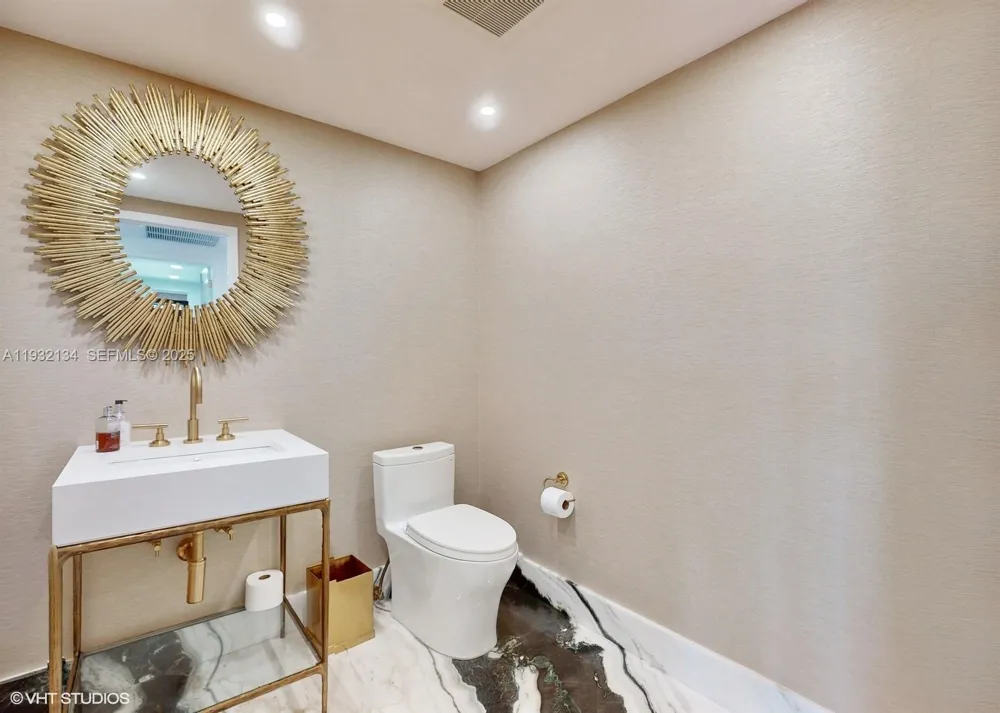 10155 Collins Ave #410 Bal Harbour, FL 33154