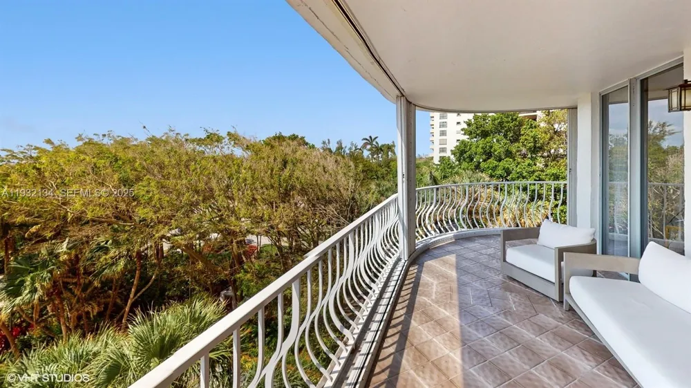 10155 Collins Ave #410 Bal Harbour, FL 33154