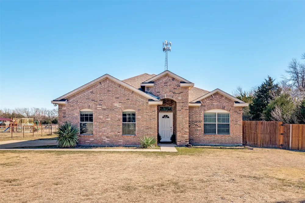 303 County Road 2748