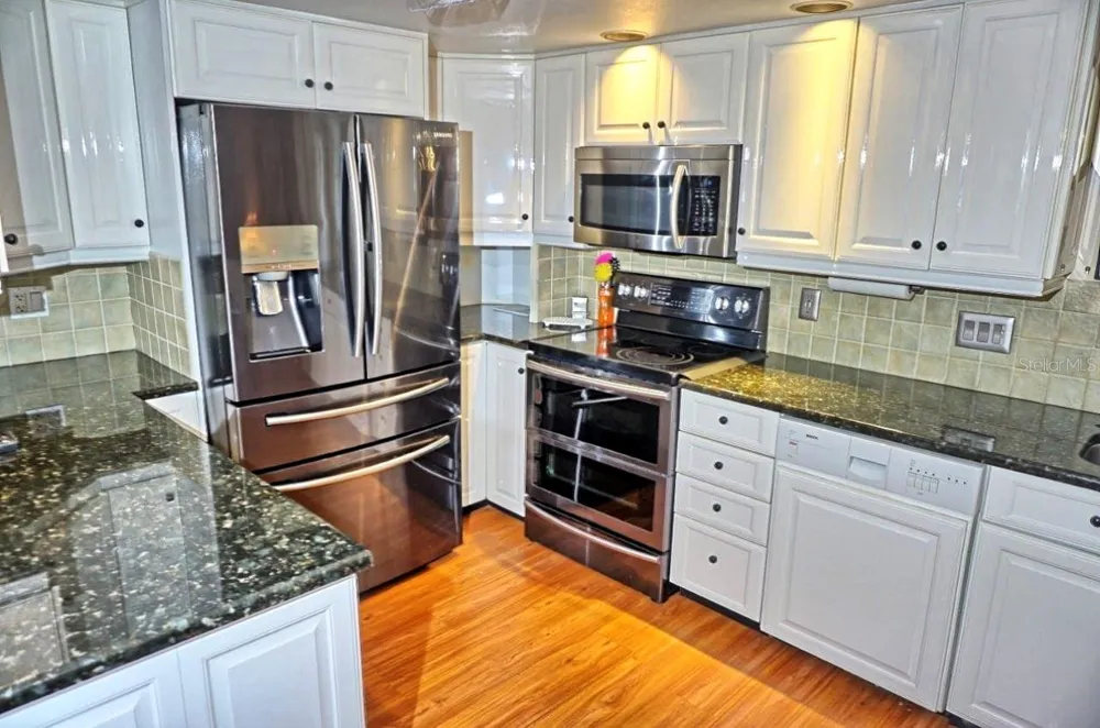 2051 VISTA DEL SOL CIRCLE #201 Lutz, FL 33558