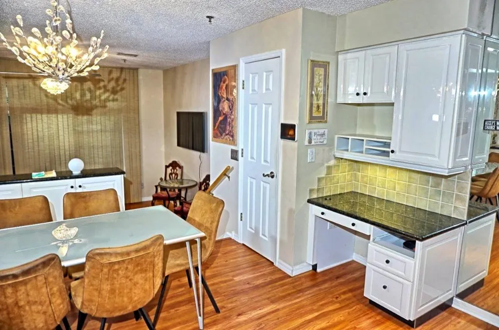 2051 VISTA DEL SOL CIRCLE #201 Lutz, FL 33558