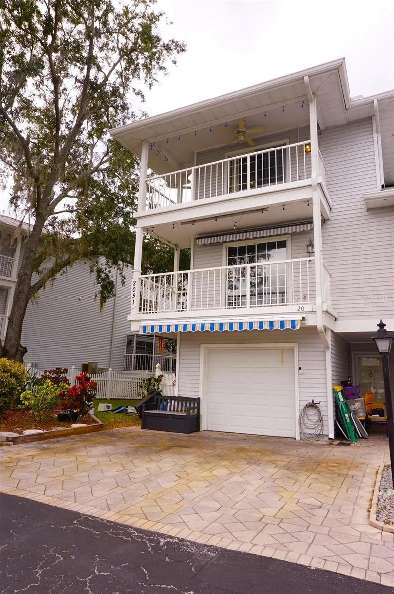 2051 VISTA DEL SOL CIRCLE #201 Lutz, FL 33558
