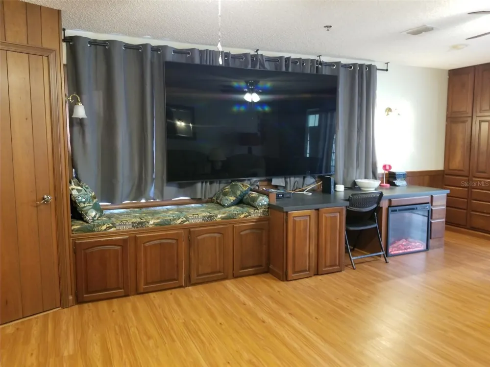 2051 VISTA DEL SOL CIRCLE #201 Lutz, FL 33558