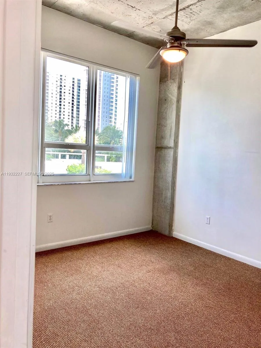 2001 Biscayne Blvd #2608 Miami, FL 33137