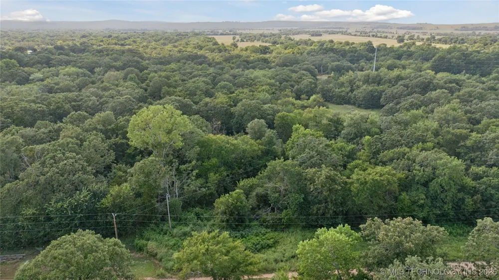 10 Fox Run Run Henryetta, OK 74437