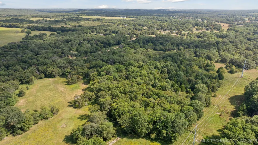 10 Fox Run Run Henryetta, OK 74437