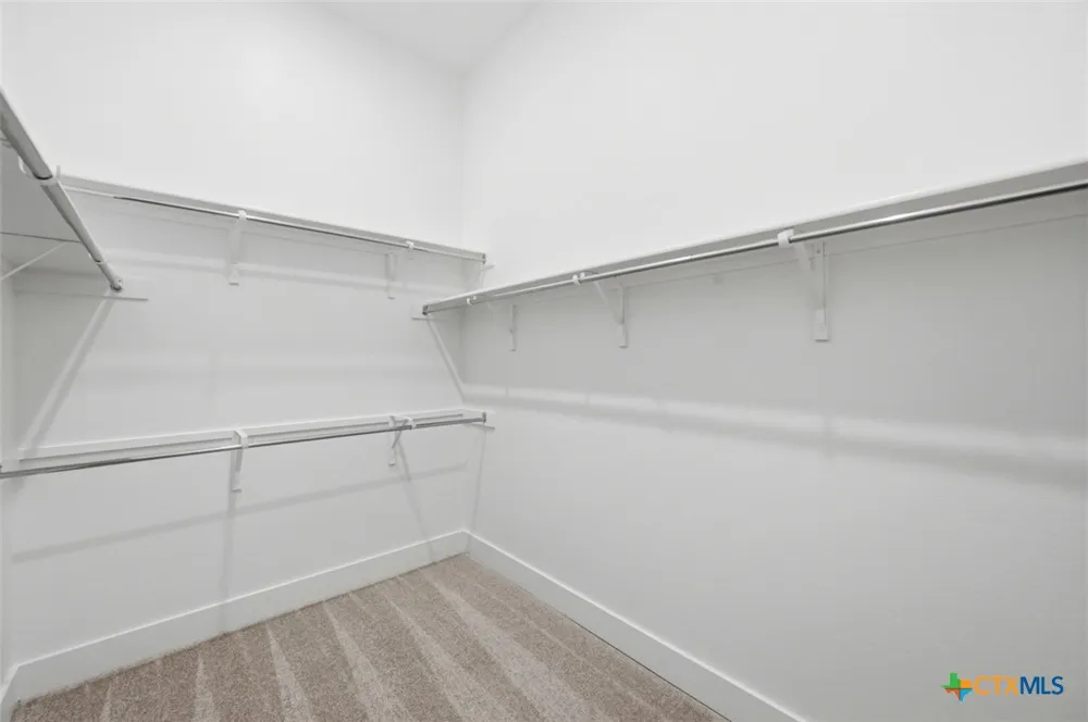 255 White Oak Castroville, TX 78009