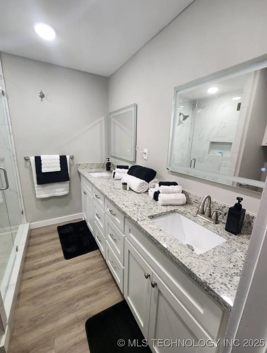 907 S McKinley Calera, OK 74730
