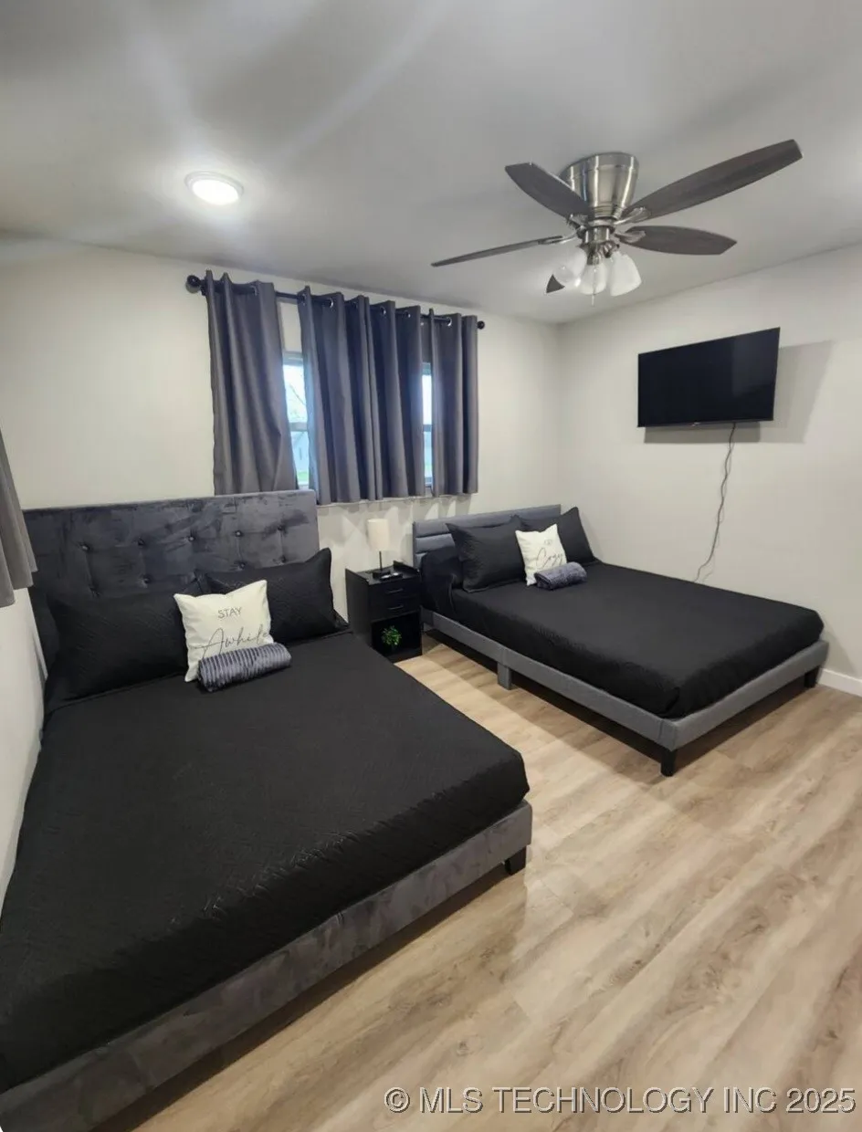 907 S McKinley Calera, OK 74730