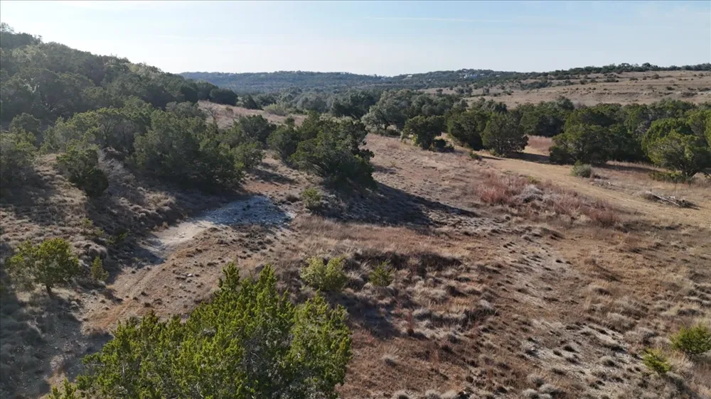 445 E Skyline Acres Wimberley, TX 78676