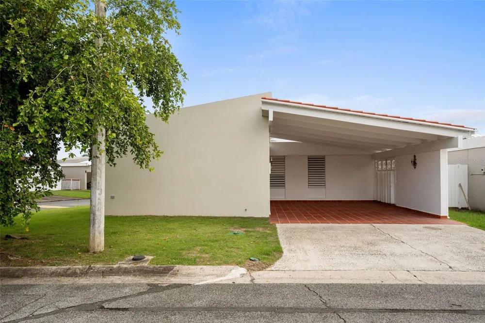 AF7 Villa Franca BARCELONA ST Humacao, PR 00791