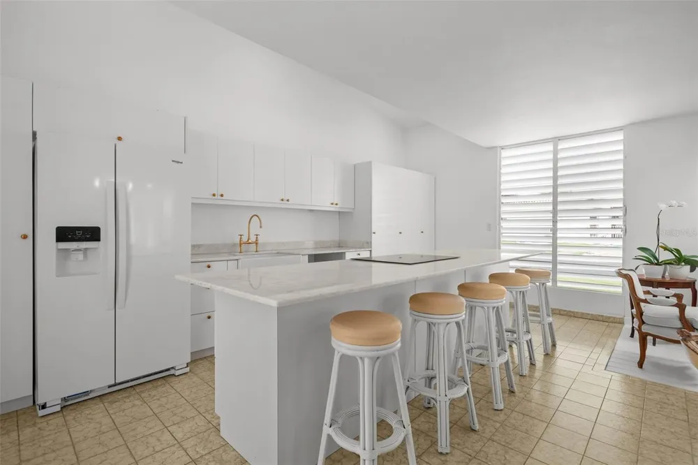 AF7 Villa Franca BARCELONA ST Humacao, PR 00791