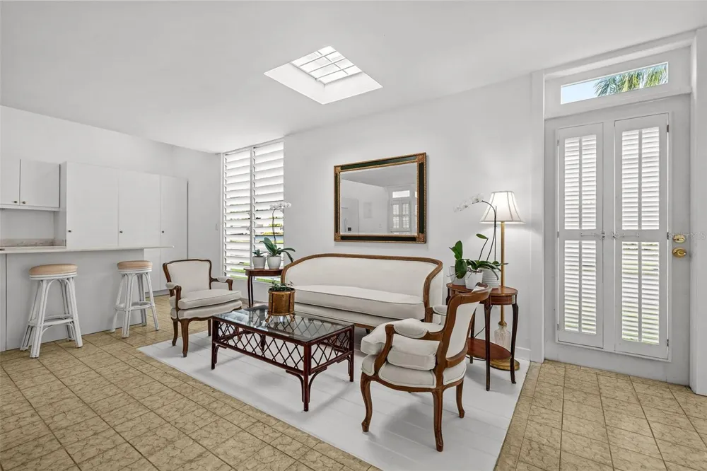 AF7 Villa Franca BARCELONA ST Humacao, PR 00791