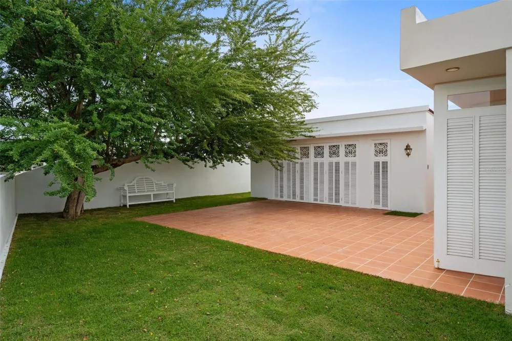 AF7 Villa Franca BARCELONA ST Humacao, PR 00791