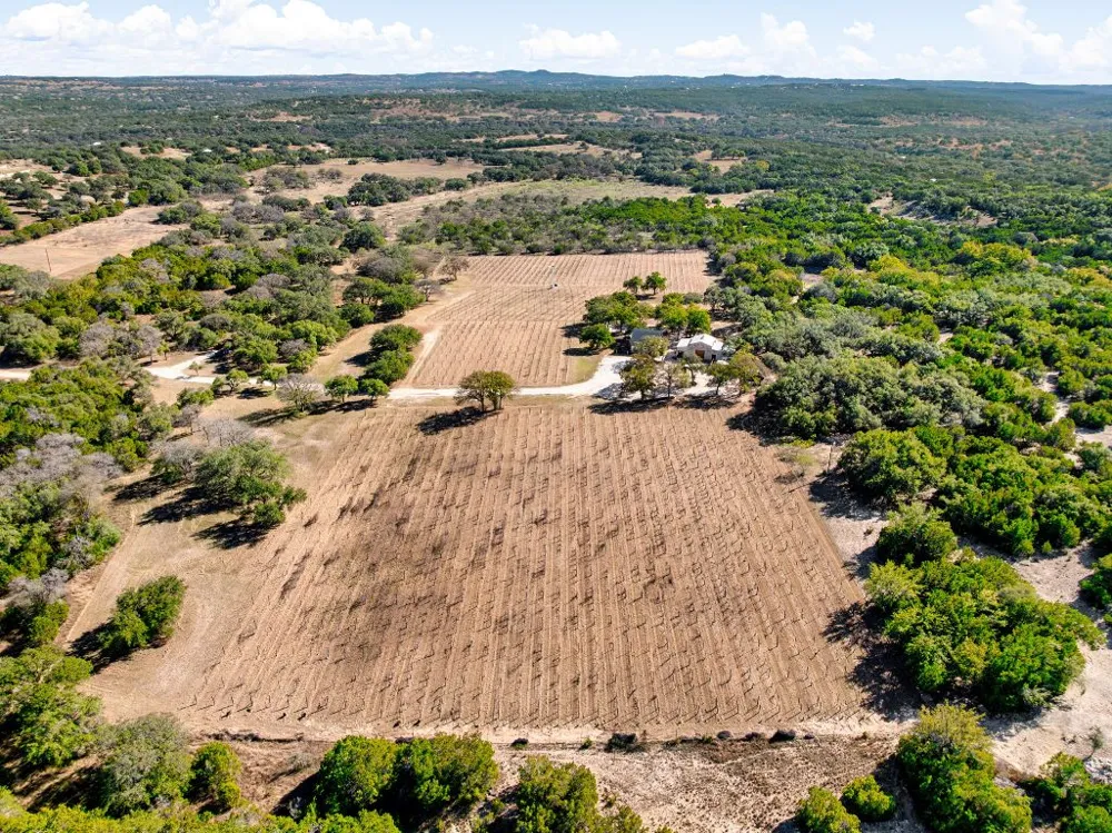 25711 Hamilton Pool Road Round Mountain, TX 78663