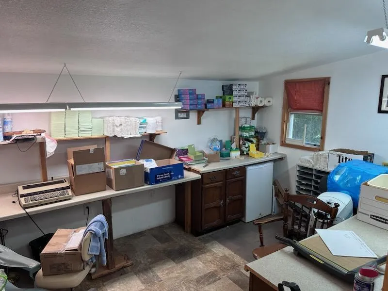 106 S Broadway Street Grove, OK 74344