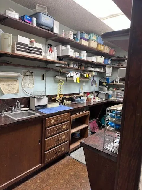 106 S Broadway Street Grove, OK 74344
