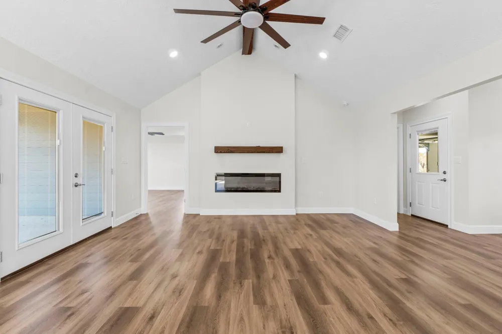 171 Pearl Court Onalaska, TX 77360