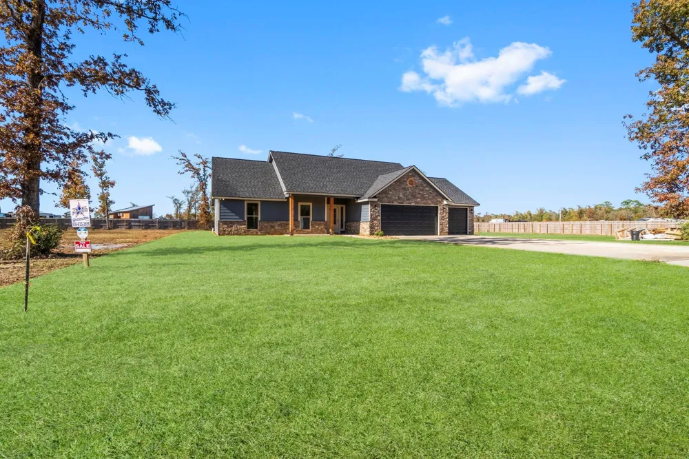 171 Pearl Court Onalaska, TX 77360