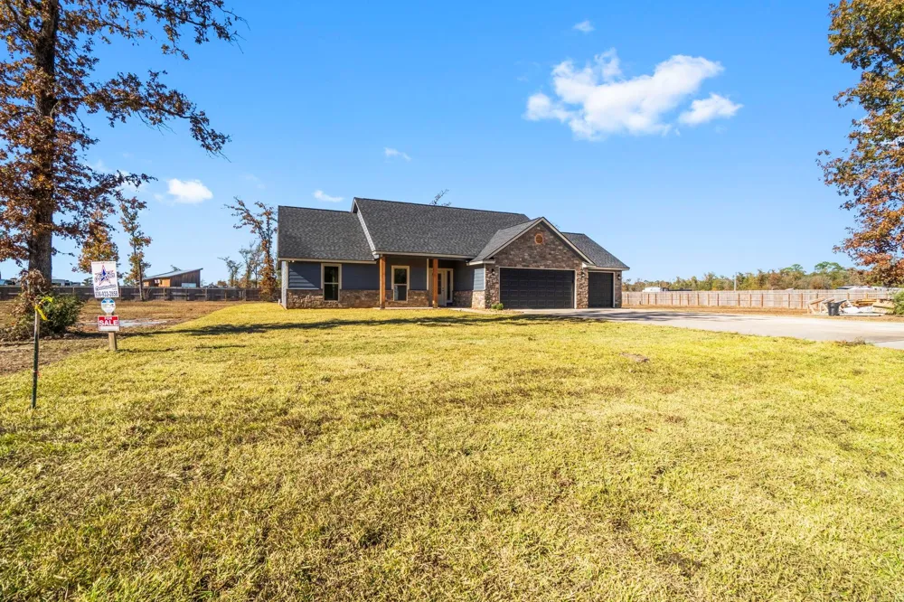 171 Pearl Court Onalaska, TX 77360