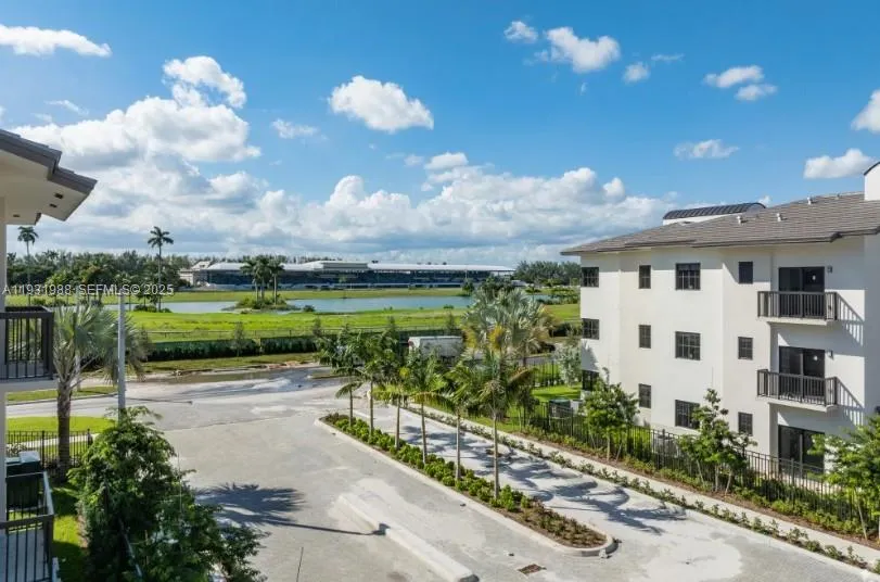 2320 E 4th Ave #102 Hialeah, FL 33013