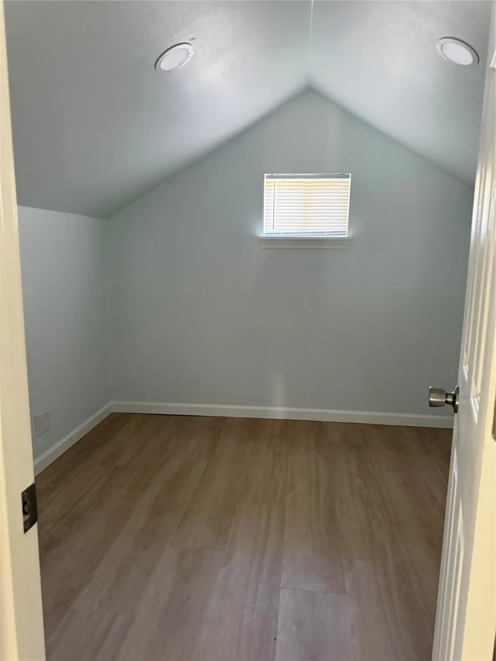404 W Elm Street Whitewright, TX 75491
