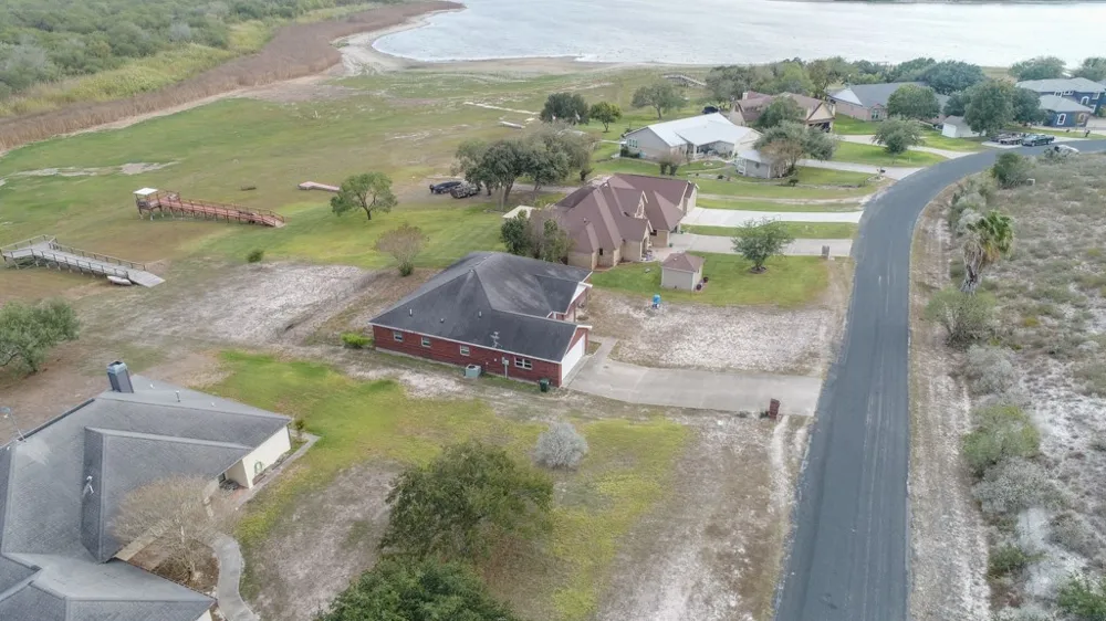 235 Lakeshore Drive Sandia, TX 78383