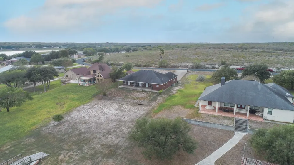 235 Lakeshore Drive Sandia, TX 78383
