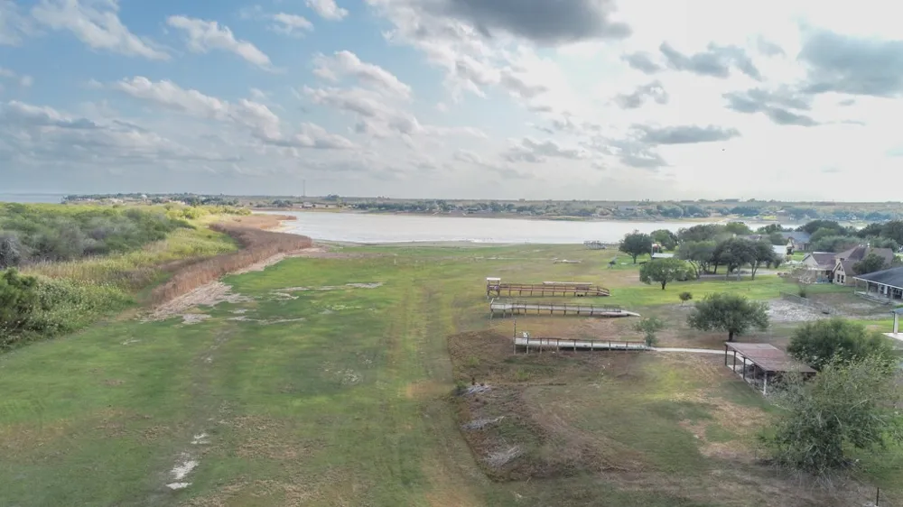 235 Lakeshore Drive Sandia, TX 78383