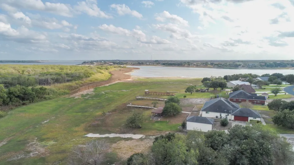 235 Lakeshore Drive Sandia, TX 78383