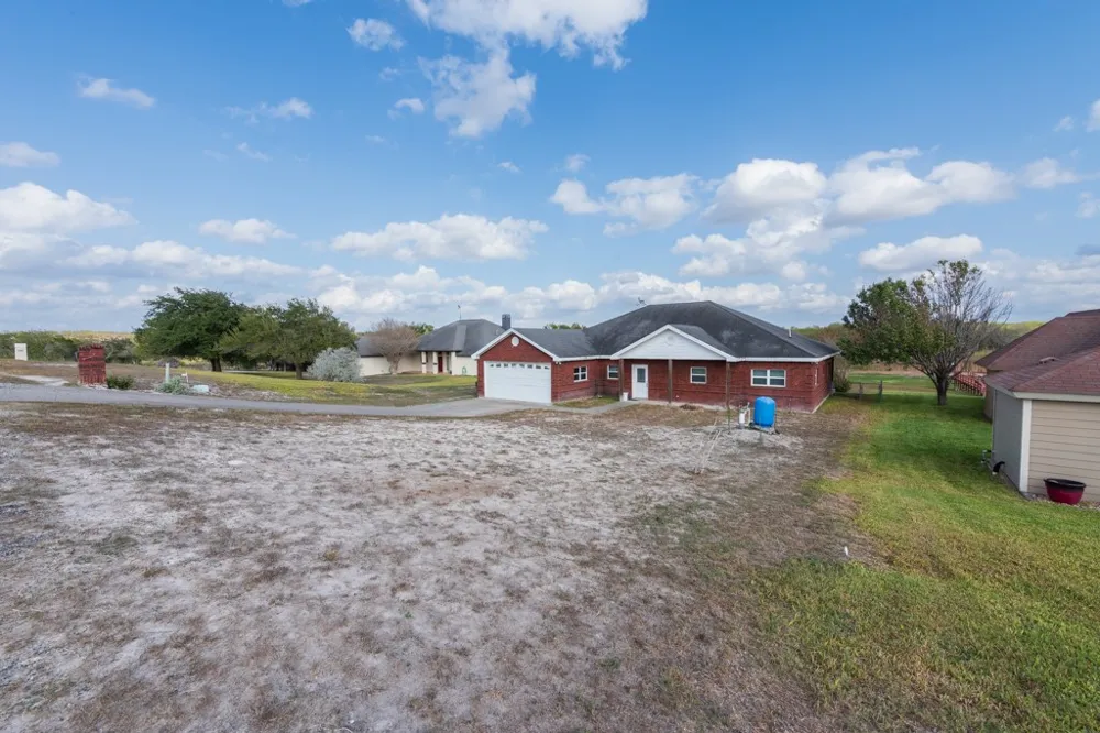 235 Lakeshore Drive Sandia, TX 78383