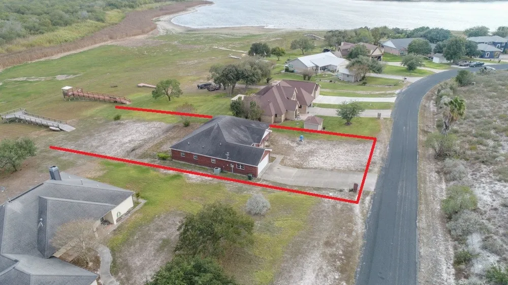 235 Lakeshore Drive Sandia, TX 78383