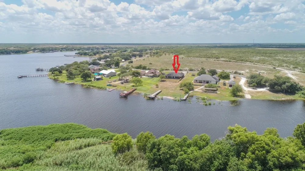 235 Lakeshore Drive Sandia, TX 78383