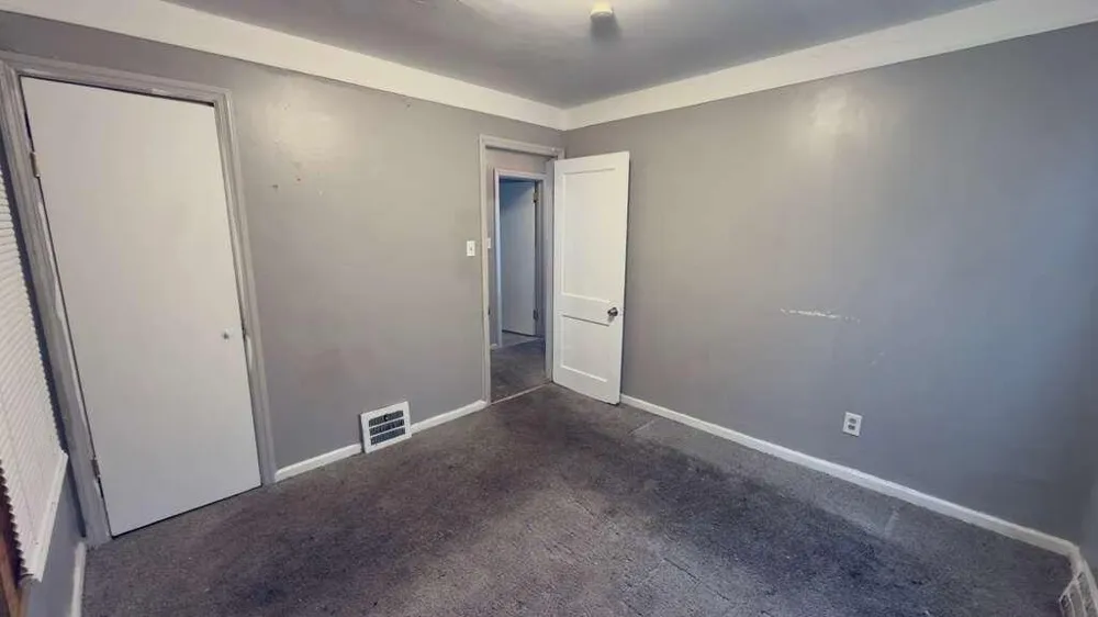9605 Decatur Street Detroit, MI 48227